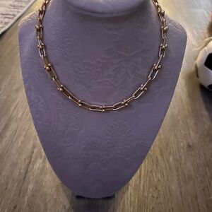 Elegant Gold Chain Necklace